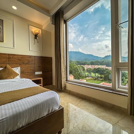 Hotel Nirvana Bliss, Behind Parmarth Niketan Rišikéš Exteriér fotografie
