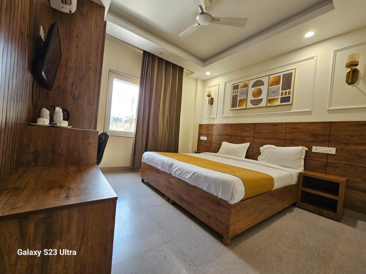 Hotel Nirvana Bliss, Behind Parmarth Niketan Rišikéš Exteriér fotografie