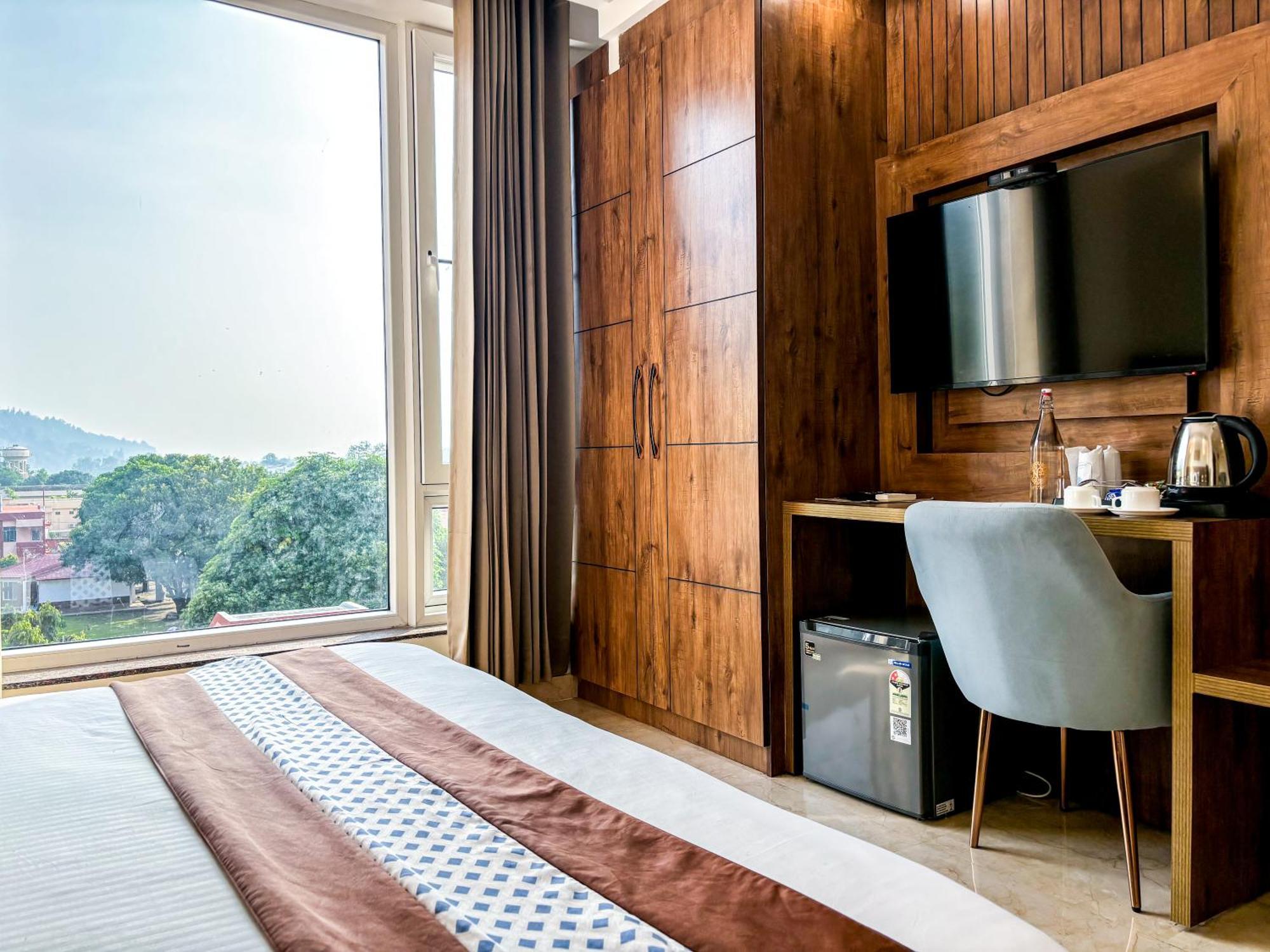 Hotel Nirvana Bliss, Behind Parmarth Niketan Rišikéš Exteriér fotografie